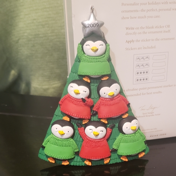 🦖Hallmark Family Tree Ornament 2009🦖 - Picture 3 of 4